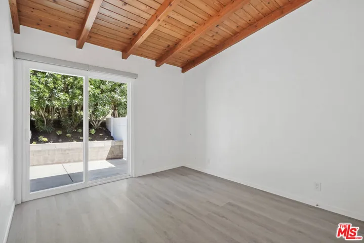 Bedrooms 3