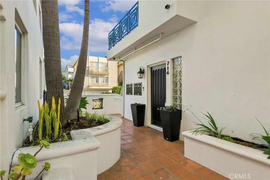 716 Manhattan Beach Boulevard, Manhattan Beach, California 90266 — photo 4