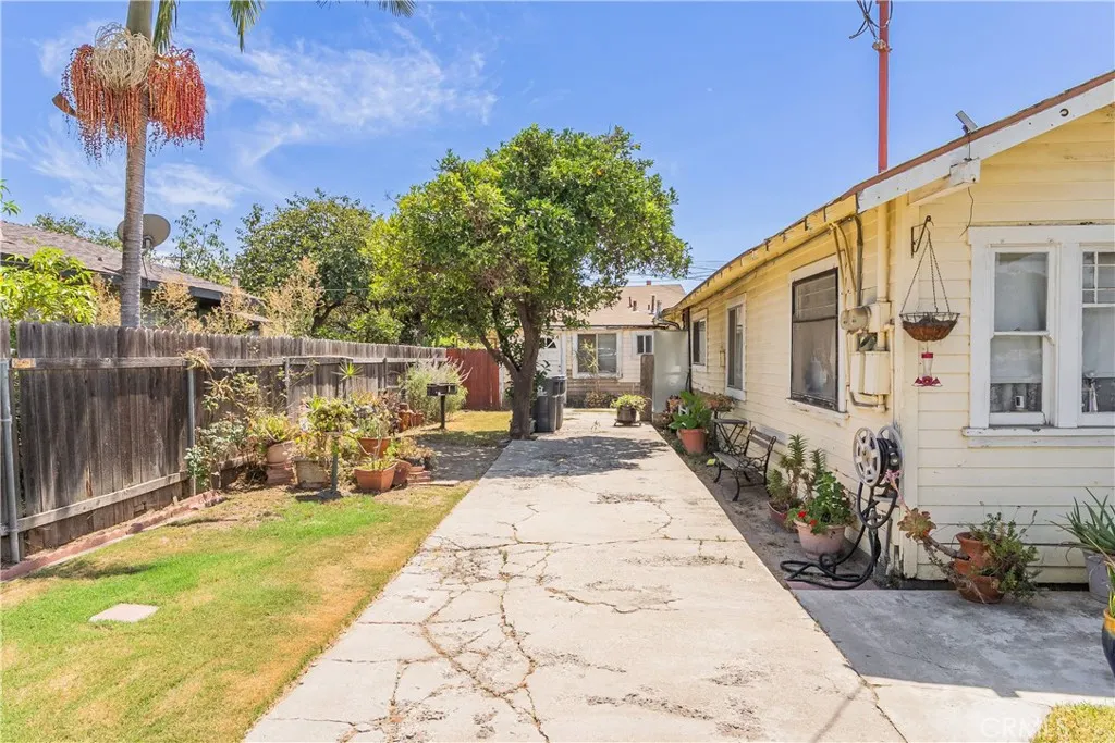 1618 W 3rd, Santa Ana, California 92703 — photo 5