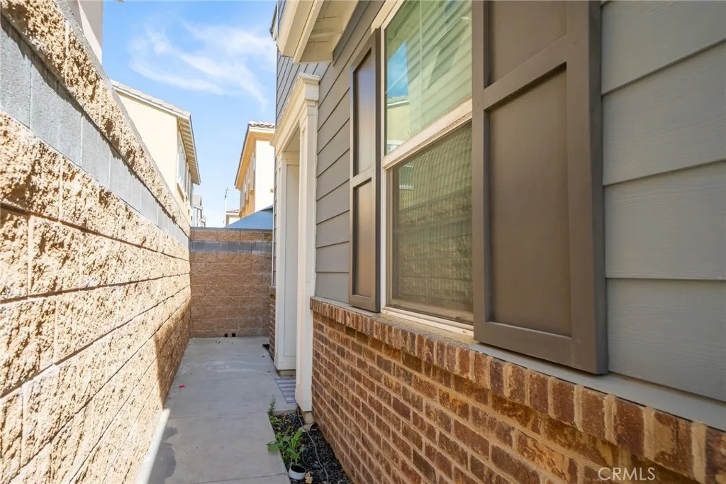 1606 Pear Tree Place, Upland, California 91784 — photo 4