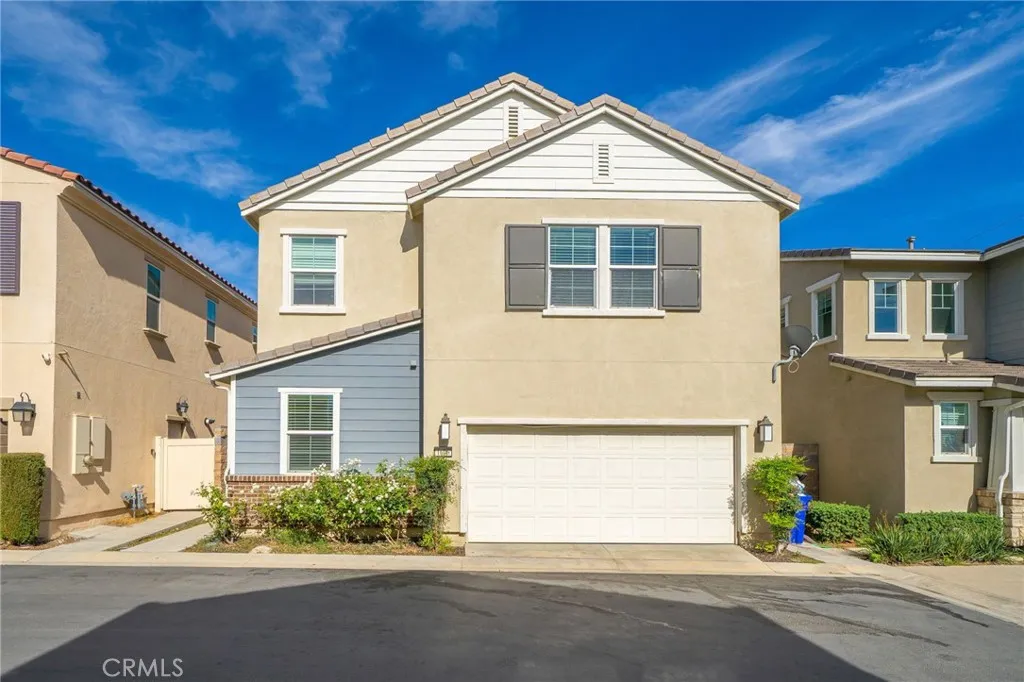 1606 Pear Tree Pl