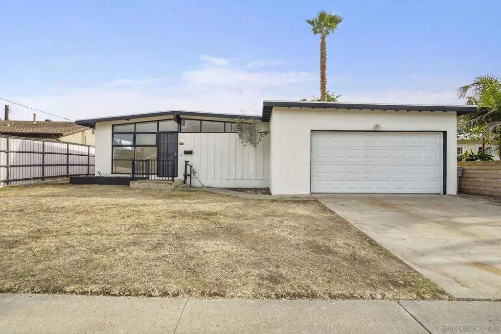 3515 Moccasin Ave