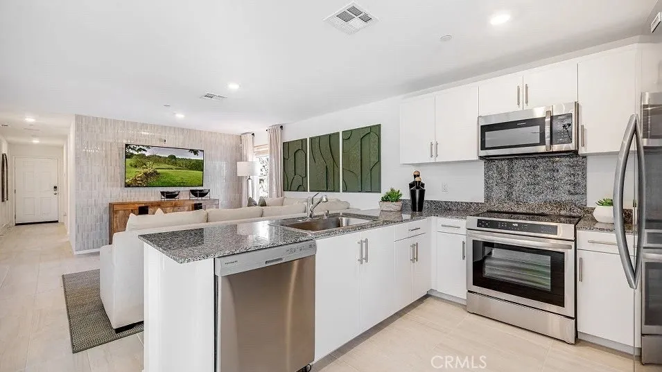 11153 Stardance Dr