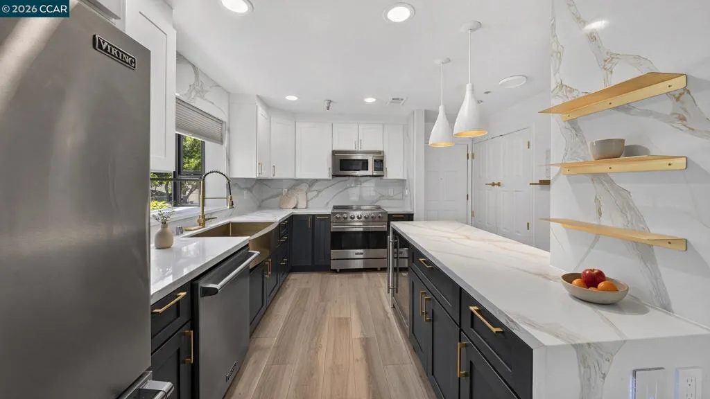 2578 Oak Road 215, Walnut Creek, California 94597-7821 — photo 4
