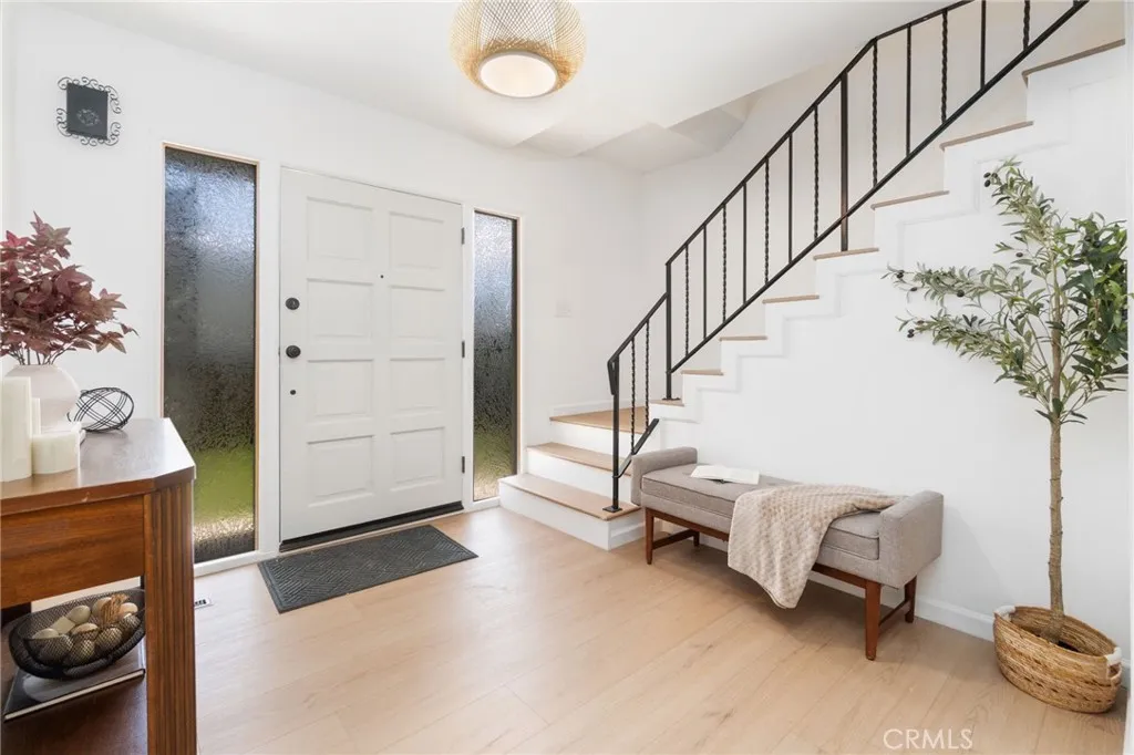 5701 Milton, Whittier, California 90601 — photo 4