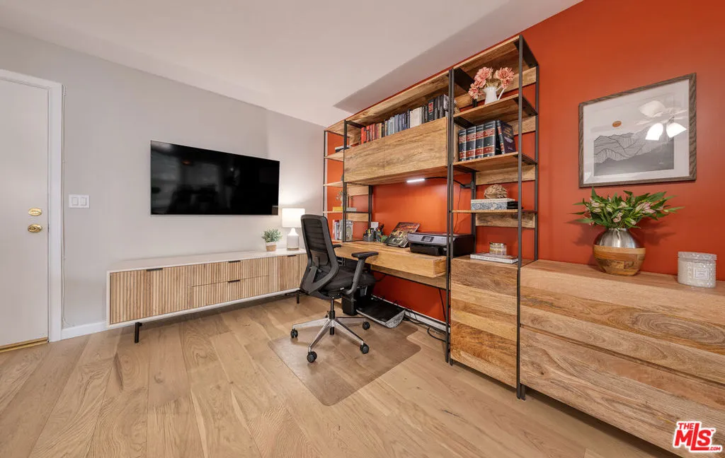 8207 Summertime Lane, Culver City, California 90230 — photo 5