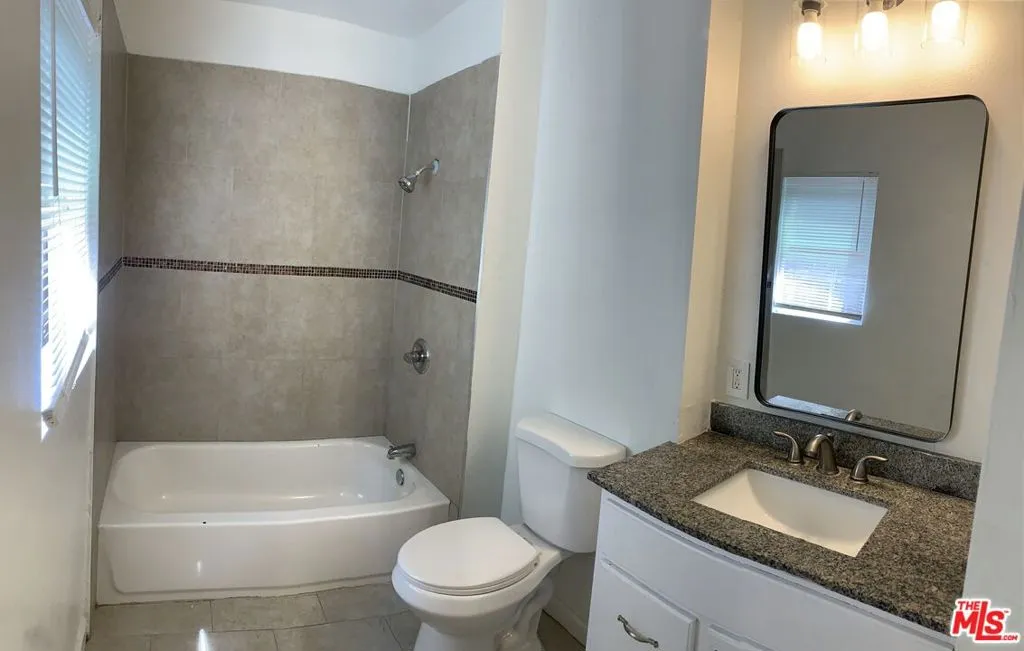 6055 7th Avenue, Los Angeles, California 90043 — photo 5