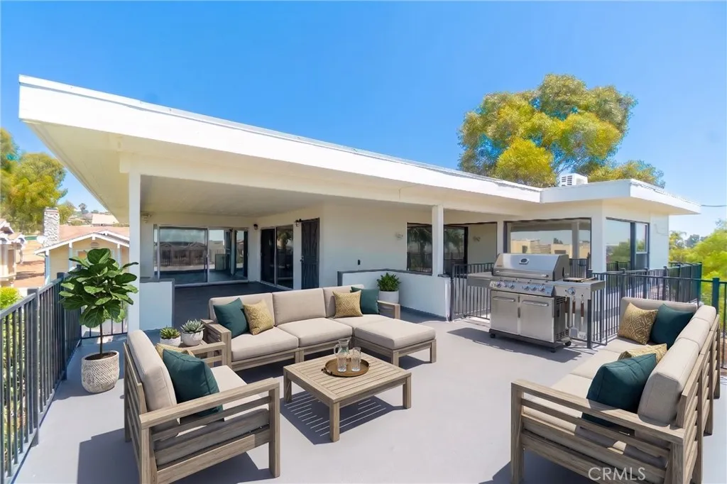 2699 E 20th, Signal Hill, California 90755 — photo 4