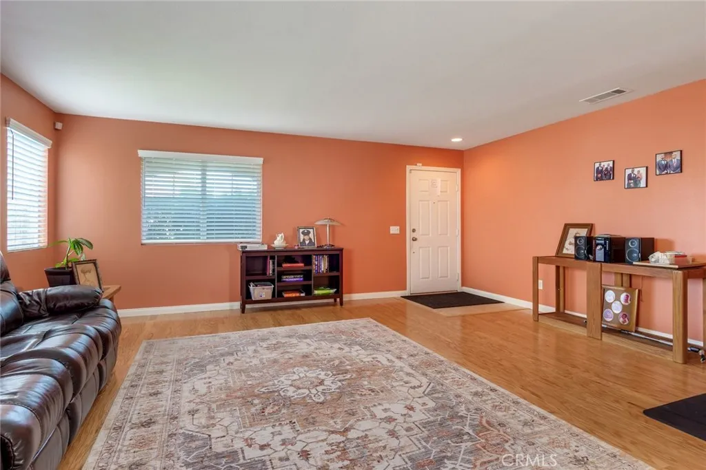 52988 Astrid, Lake Elsinore, California 92532 — photo 4