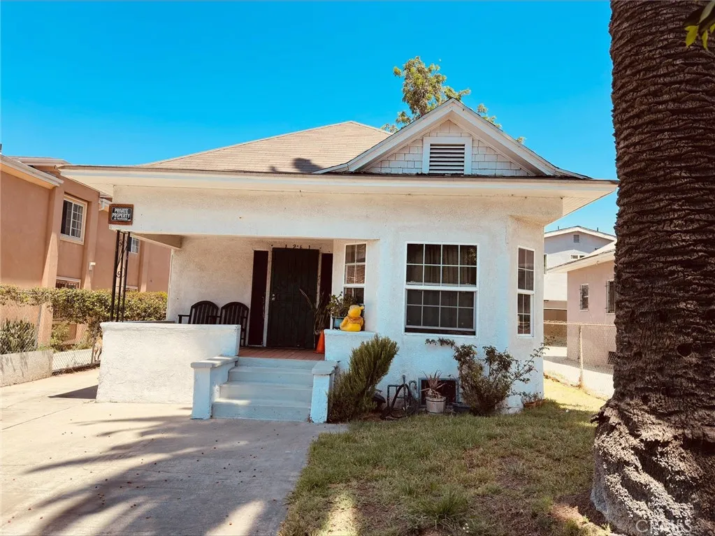 1261 E 48th Street, Los Angeles, California 90011 — photo 5