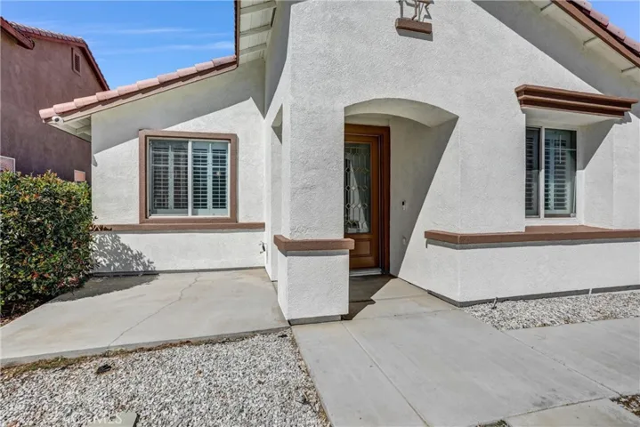 14966 Halona, Victorville, California 92394 — photo 5