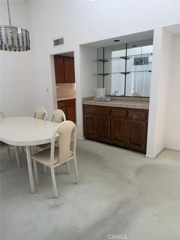 Wet bar