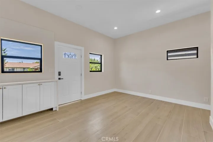 22714 Schoolcraft#2, West Hills, California 91307 — photo 5
