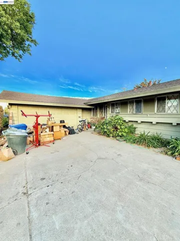 5814 Hemlock St, Sacramento, California 95841 — photo 4