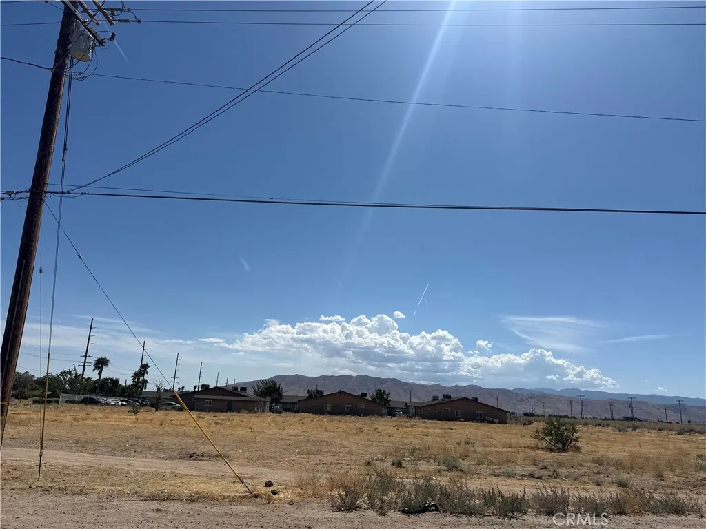 8859 E, Hesperia, California 92345 — photo 5