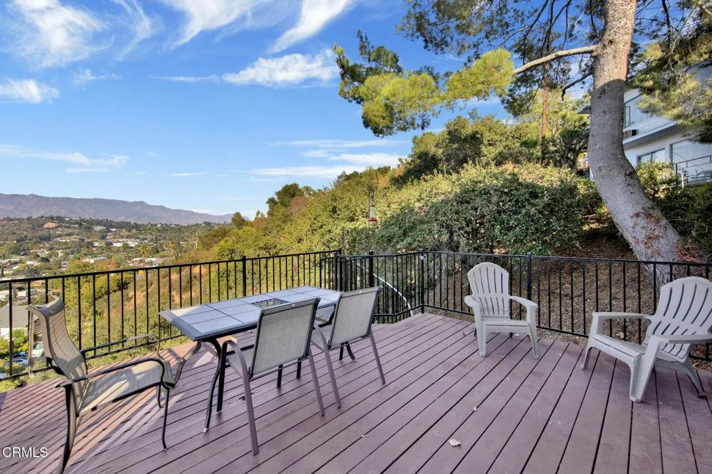 22-web-or-mls-2026080-01-1537SilverwoodD