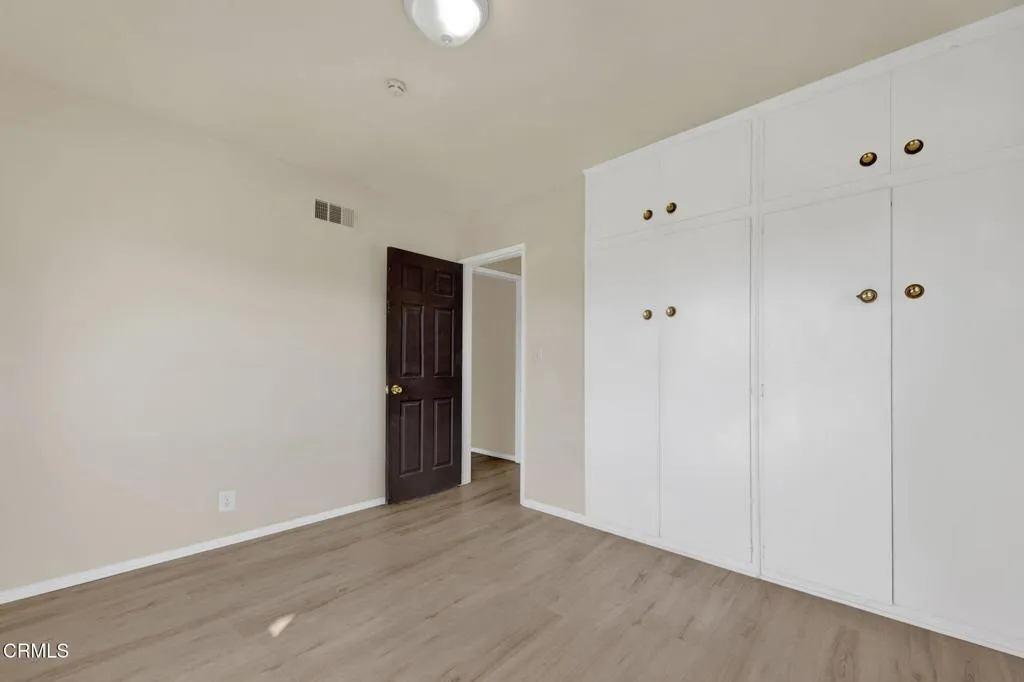 12-web-or-mls-2026080-01-1537SilverwoodD