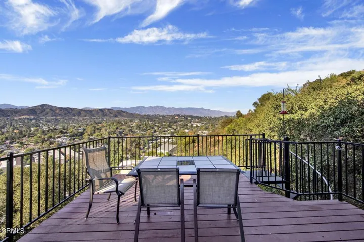 23-web-or-mls-2026080-01-1537SilverwoodD