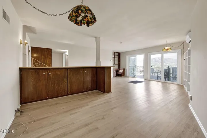 21-web-or-mls-2026080-01-1537SilverwoodD