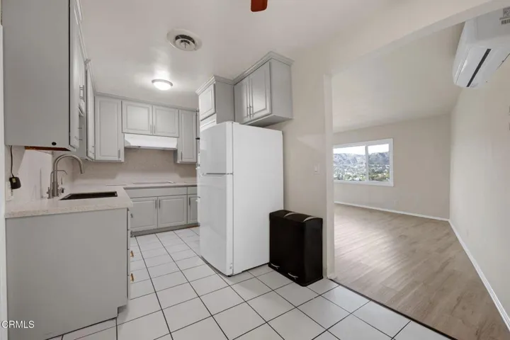 7-web-or-mls-2026080-01-1537SilverwoodDr