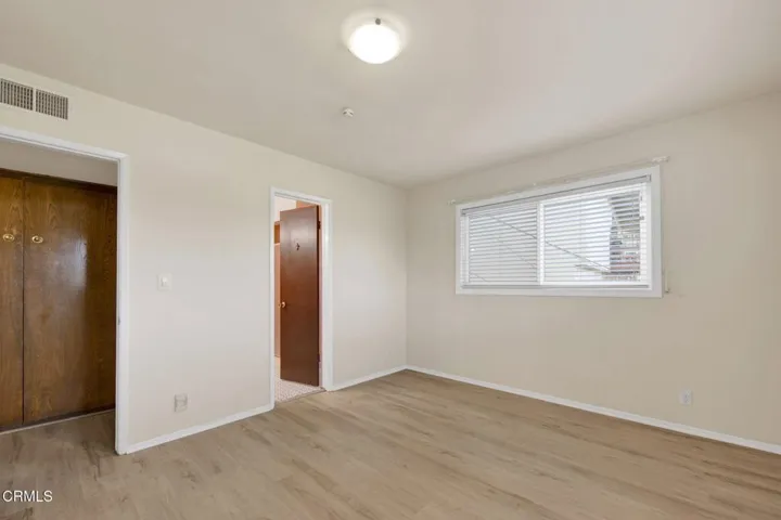 17-web-or-mls-2026080-01-1537SilverwoodD