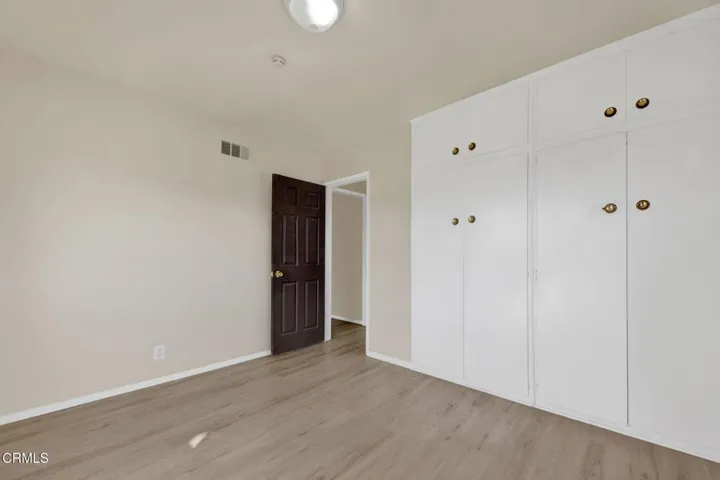 12-web-or-mls-2026080-01-1537SilverwoodD