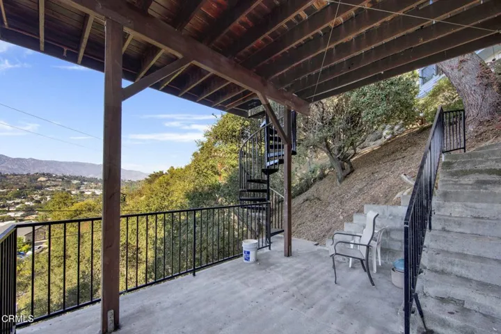 24-web-or-mls-2026080-01-1537SilverwoodD