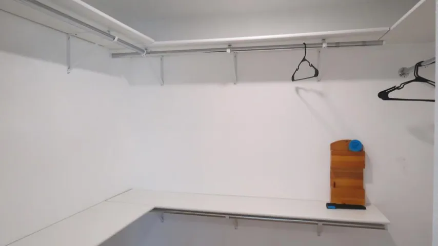 Walk-in closet