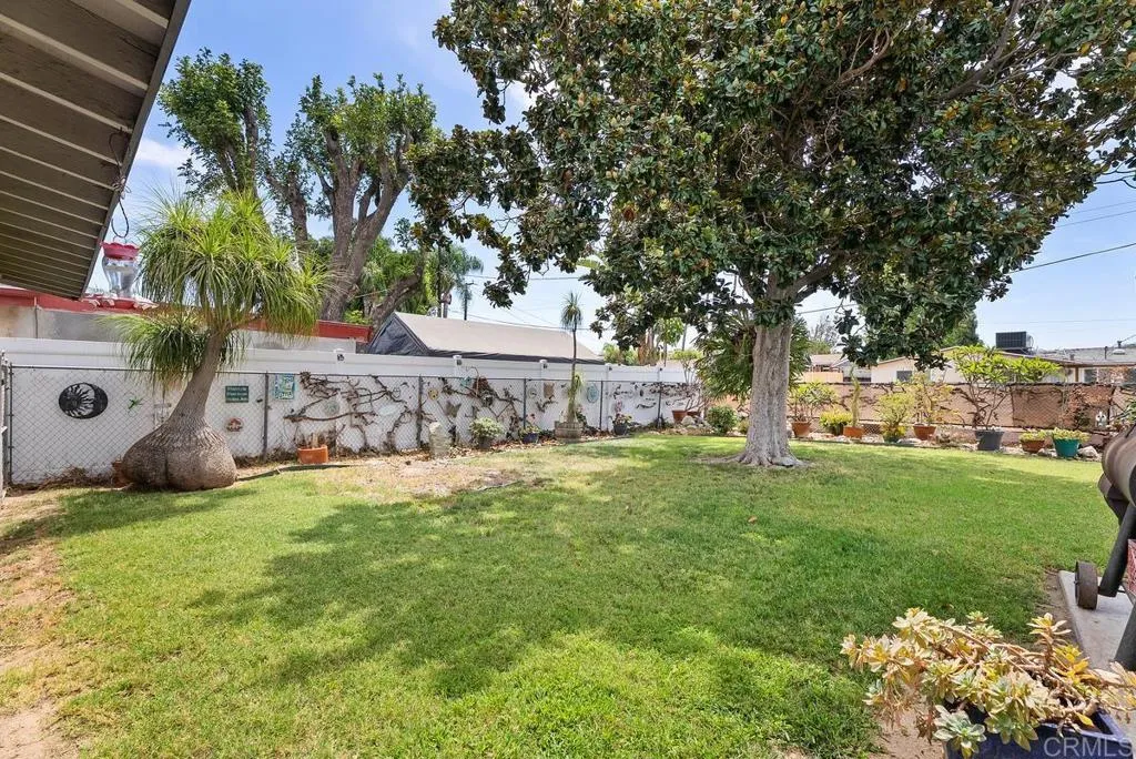 2028 W Maple Avenue, Orange, California 92868 — photo 4