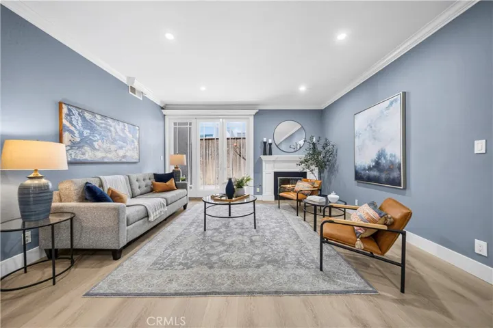 450 San Vicente Boulevard 104, Santa Monica, California 90402 — photo 4