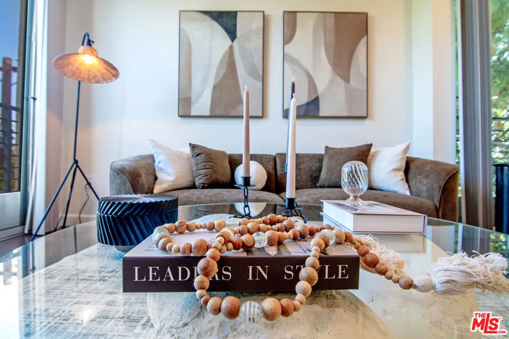 5601 W Olympic Boulevard 301, Los Angeles, California 90036 — photo 5
