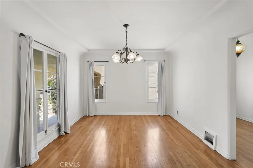 438 N Martel Avenue, Los Angeles, California 90036 — photo 4