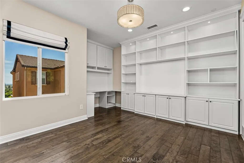 Office/ Bedroom 3