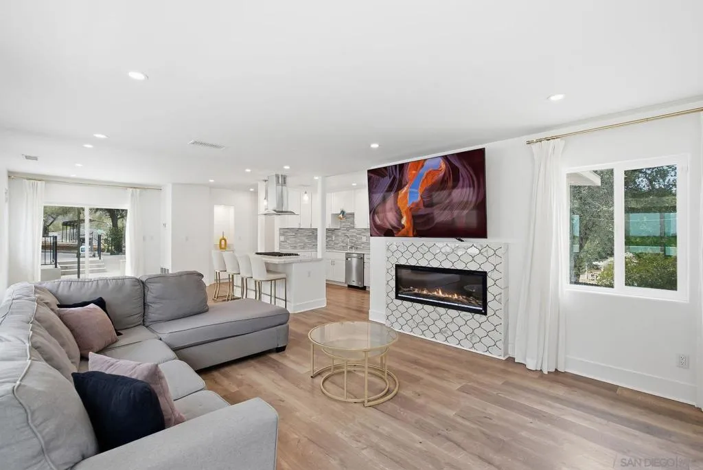 10243 Canyon, Escondido, California 92026 — photo 5