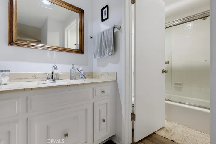 Primary vanity