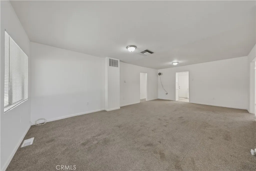 7888 Lankershim, Highland, California 92346 — photo 5