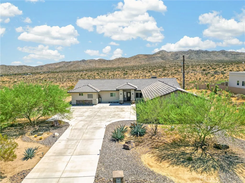 8997 Hermosa Avenue, Yucca Valley, California 92284 — photo 4