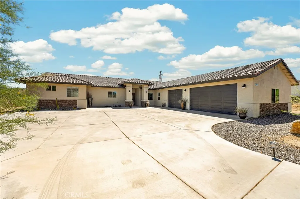 8997 Hermosa Avenue, Yucca Valley, California 92284 — photo 5