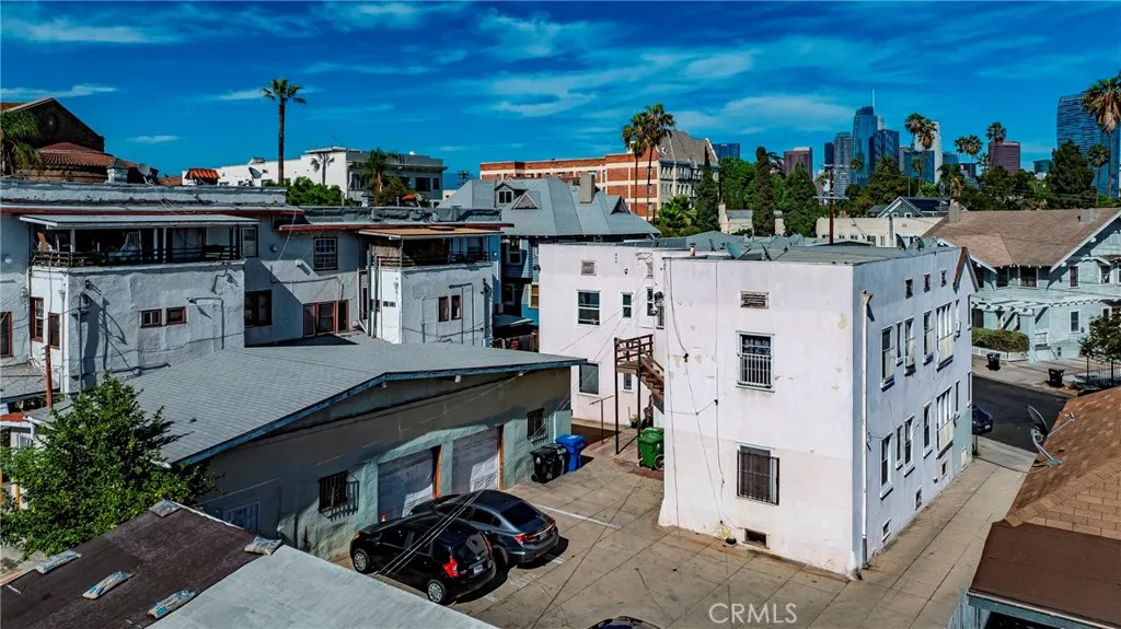 1409 Courtland Avenue, Los Angeles, California 90006 — photo 5