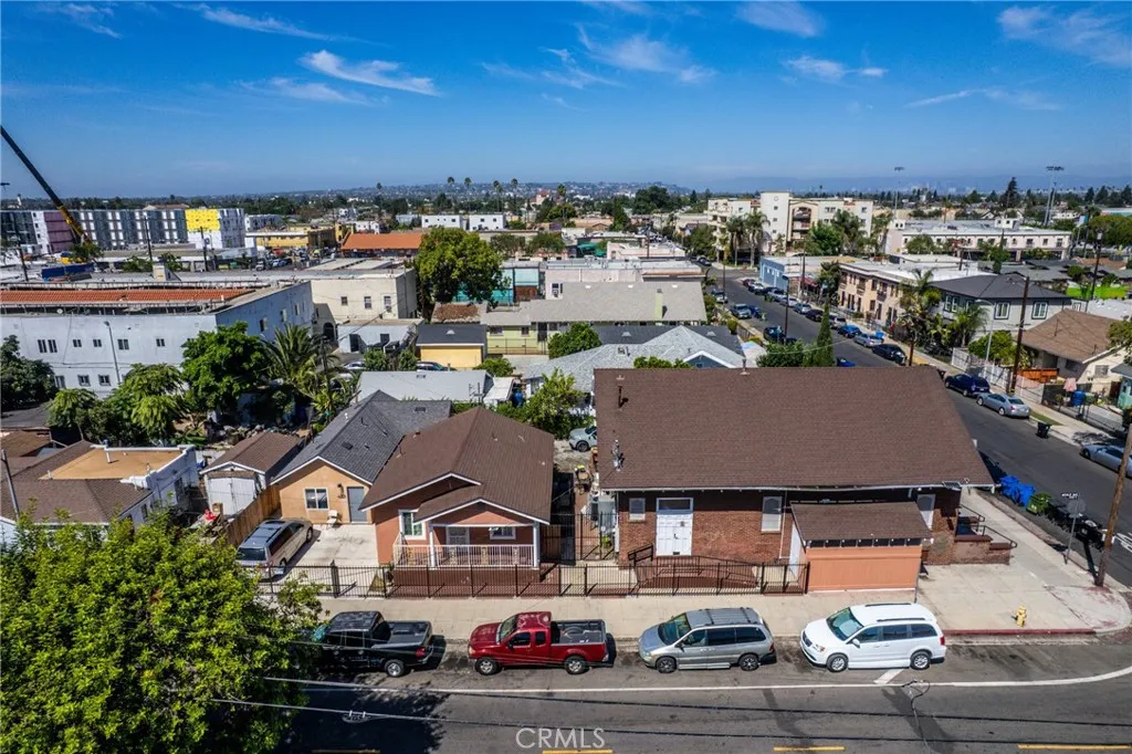 4255 Menlo, Los Angeles, California 90037 — photo 5
