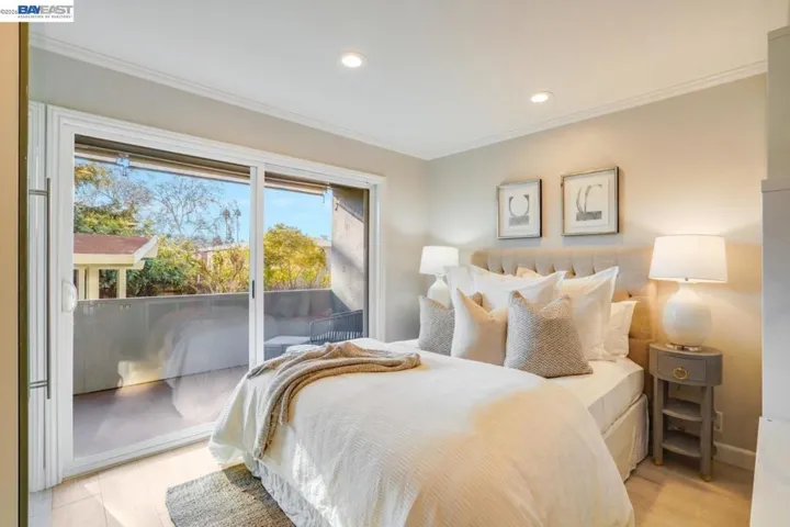 1458 Hudson Street 107, Redwood City, California 94523 — photo 4
