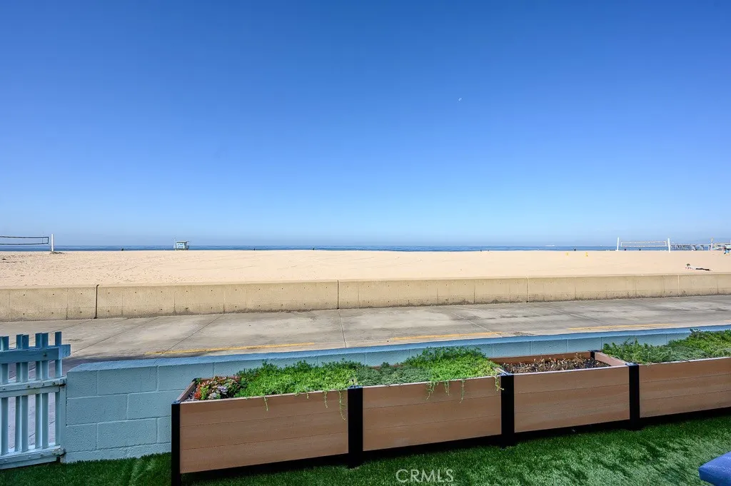 528 The Strand, Hermosa Beach, California 90254 — photo 4