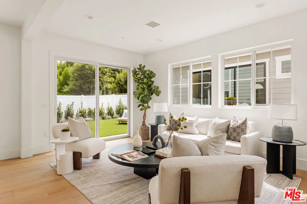 2803 Cardiff Avenue, Los Angeles, California 90034 — photo 5
