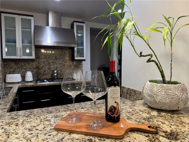 perfect hood for cooking and European cabinetry
