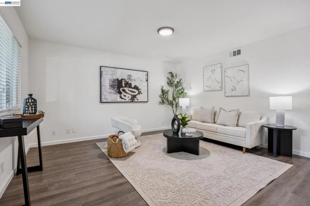 8110 Arroyo Dr, Pleasanton, California 94588 — photo 4