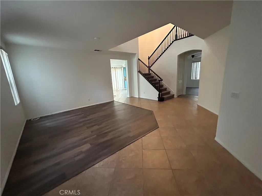 18 Via De La Valle, Lake Elsinore, California 92532 — photo 4