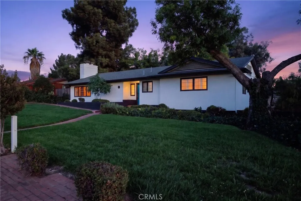 636 E Mariposa, Redlands, California 92373 — photo 5