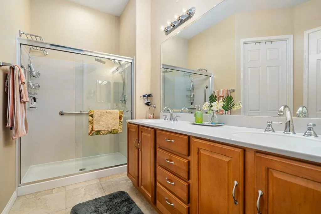 38-web-or-mls-hgpAULA_OPMG_0826_038