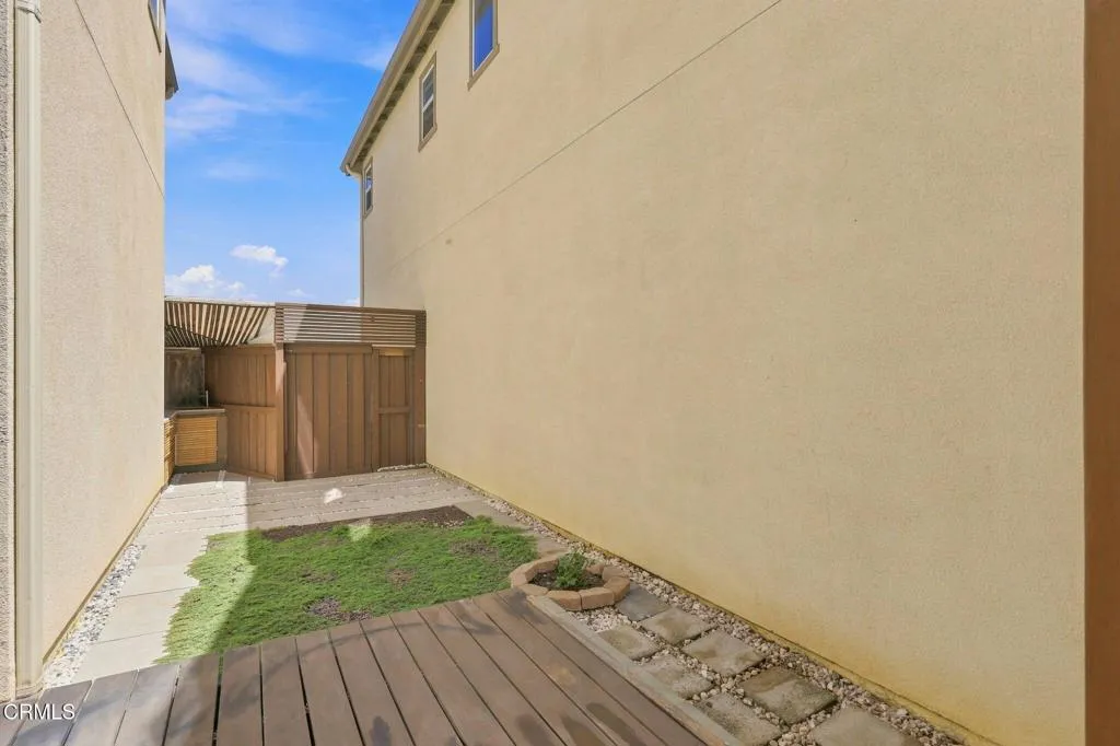 1790 Daffodil Ave.