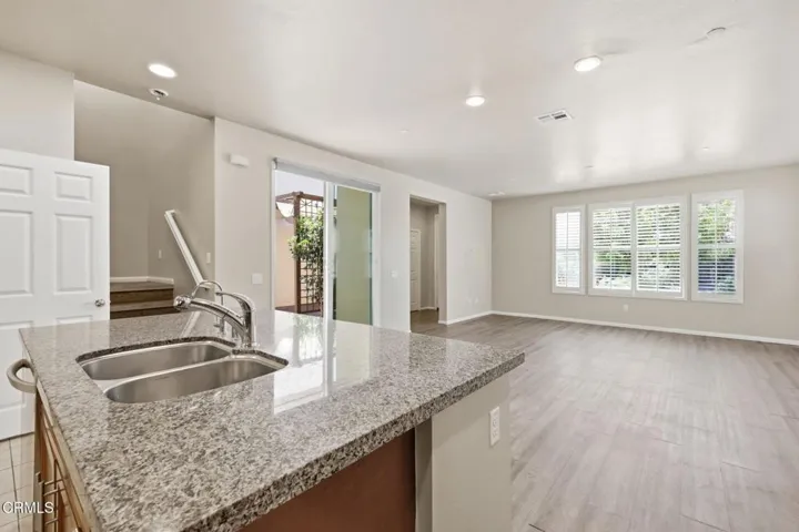 1790 Daffodil Ave.